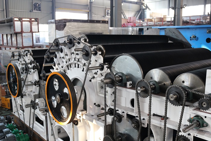 ALSL - 1550 * 1230 mm Doppelzylinder-Doppeldoffer-Kardiermaschine zur Herstellung von Vliesstoffen